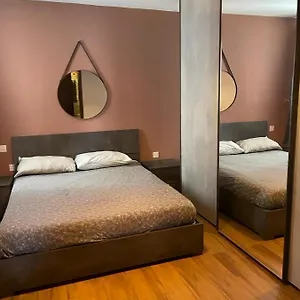 Airport Bedroom With Your Own Private Bathroom Self Check In And Self Check Out Air-condition Included Alloggio in famiglia Mqabba